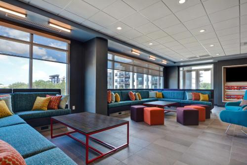 tru by hilton st petersburg downtown central ave fl