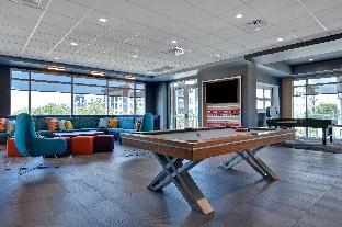 tru by hilton st petersburg downtown central ave fl