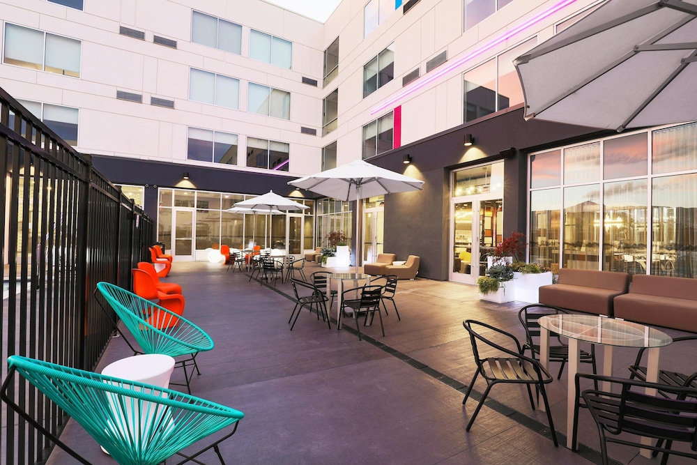 aloft by marriott reno tahoe international airport
