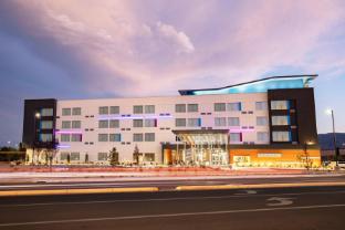 aloft by marriott reno tahoe international airport