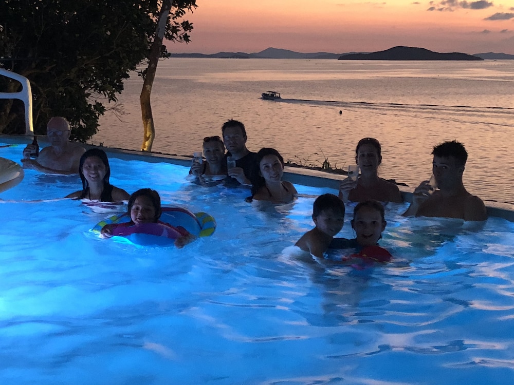 pearl bay villas