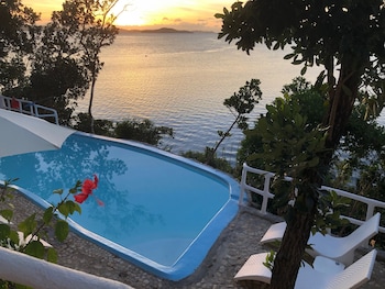 pearl bay villas