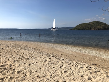 pearl bay villas