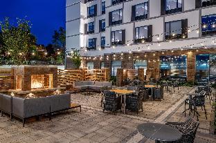 hampton inn and suites raleigh midtown