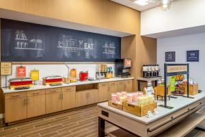 hampton inn and suites raleigh midtown