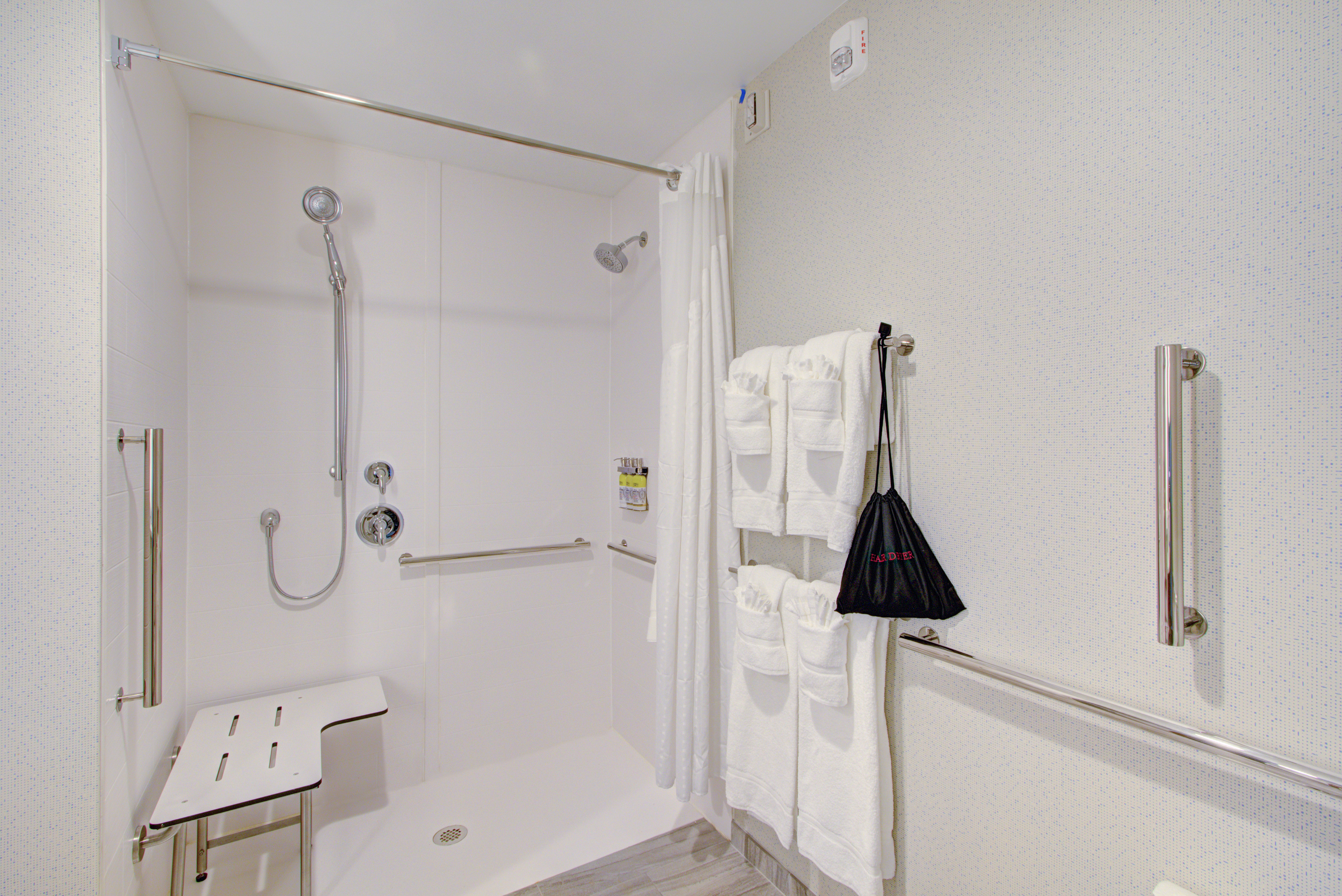 holiday inn express and suites charlotte southwest an ihg hotel