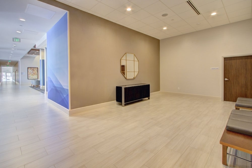 holiday inn express and suites charlotte southwest an ihg hotel