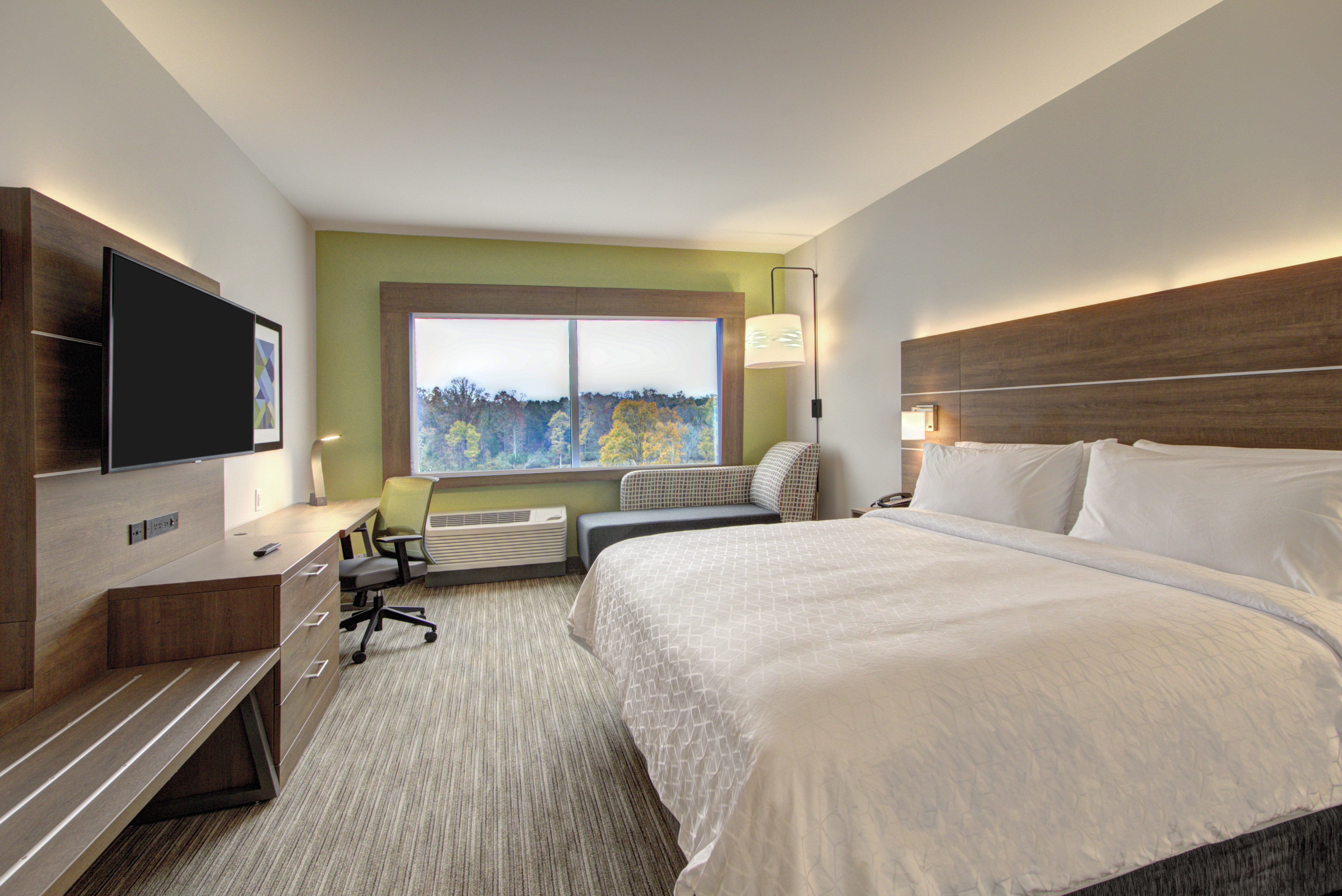 holiday inn express and suites charlotte southwest an ihg hotel