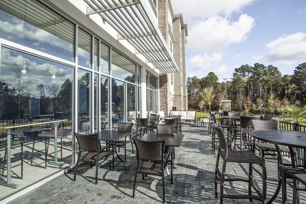 holiday inn express and suites charlotte southwest an ihg hotel