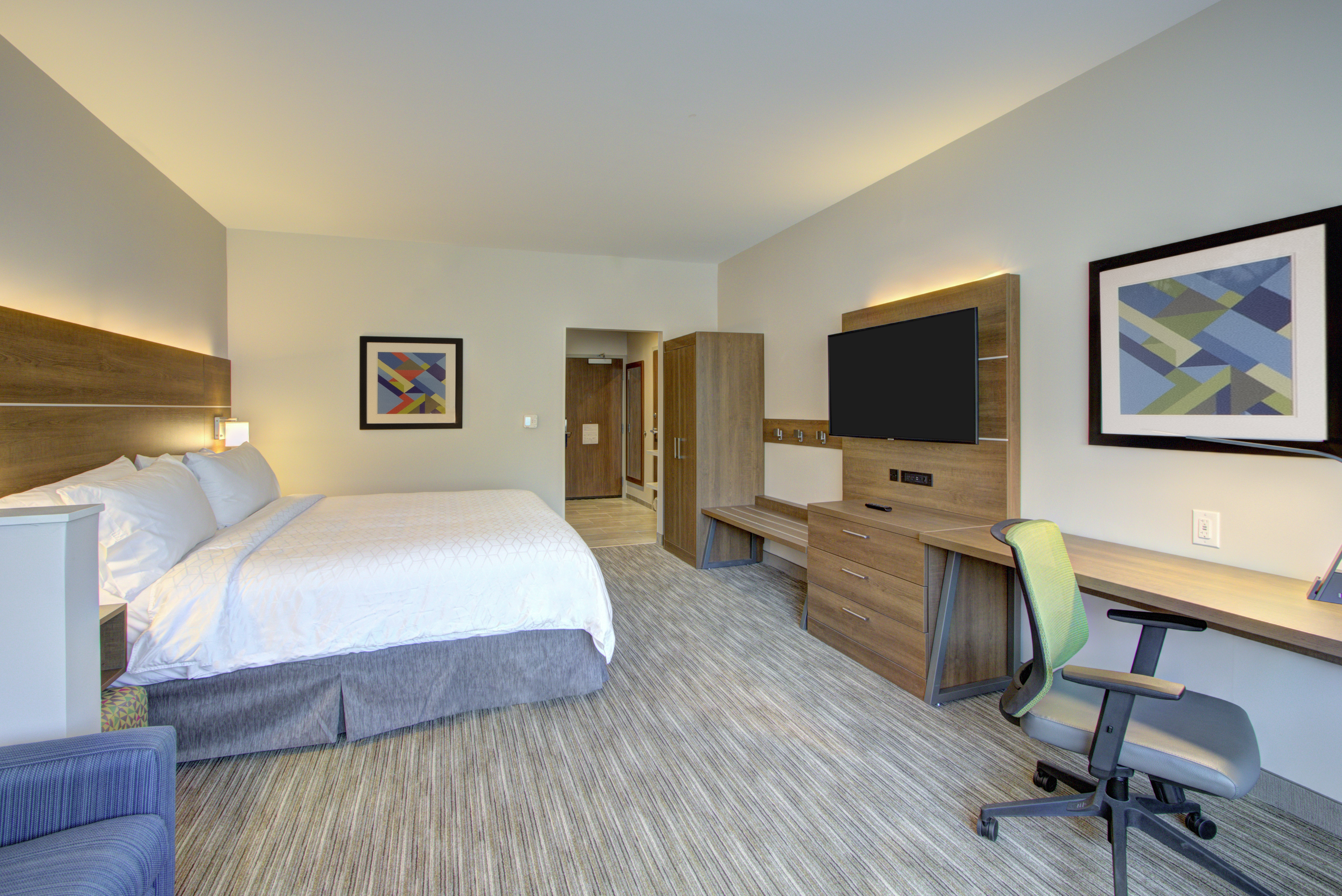 holiday inn express and suites charlotte southwest an ihg hotel