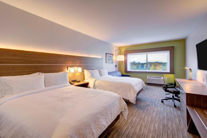 holiday inn express and suites charlotte southwest an ihg hotel