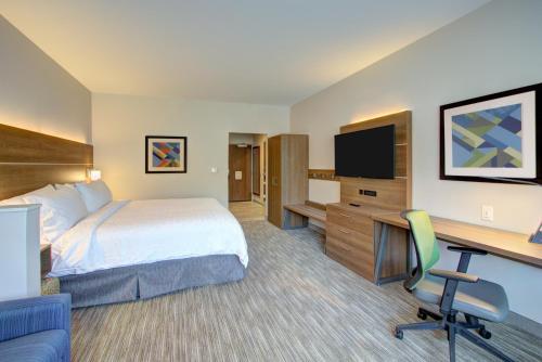 holiday inn express and suites charlotte southwest an ihg hotel