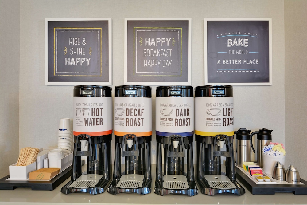 hampton inn salem boston