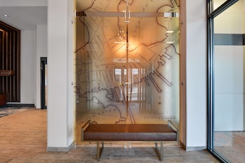 hampton inn salem boston