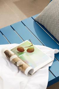 the quarter phromphong by uhg