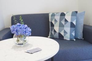 the quarter phromphong by uhg