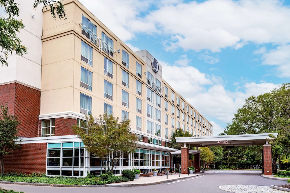 doubletree by hilton hotel boston bayside