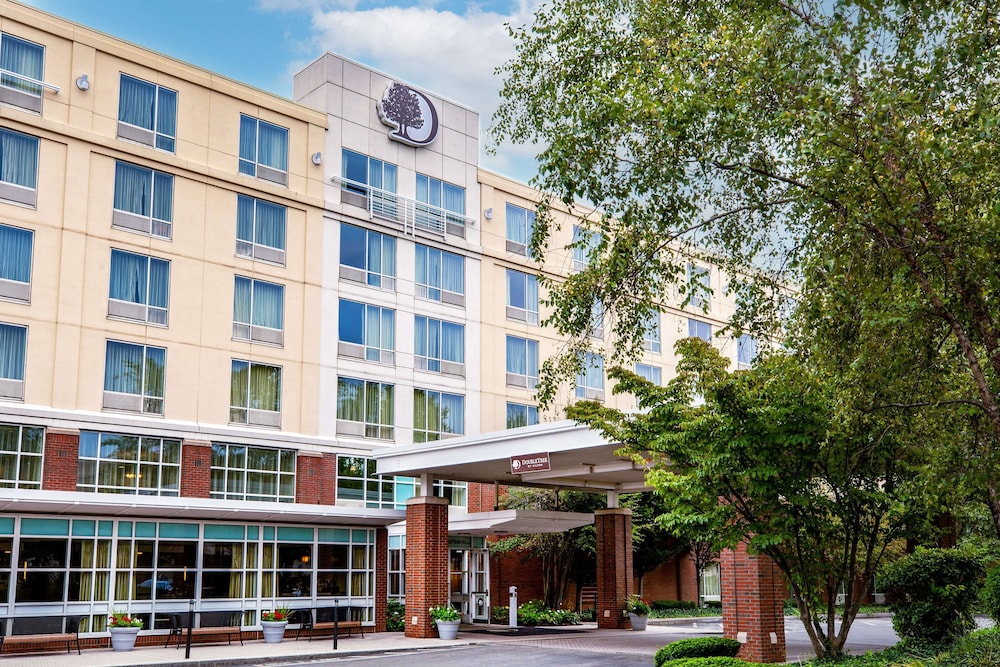 doubletree by hilton hotel boston bayside