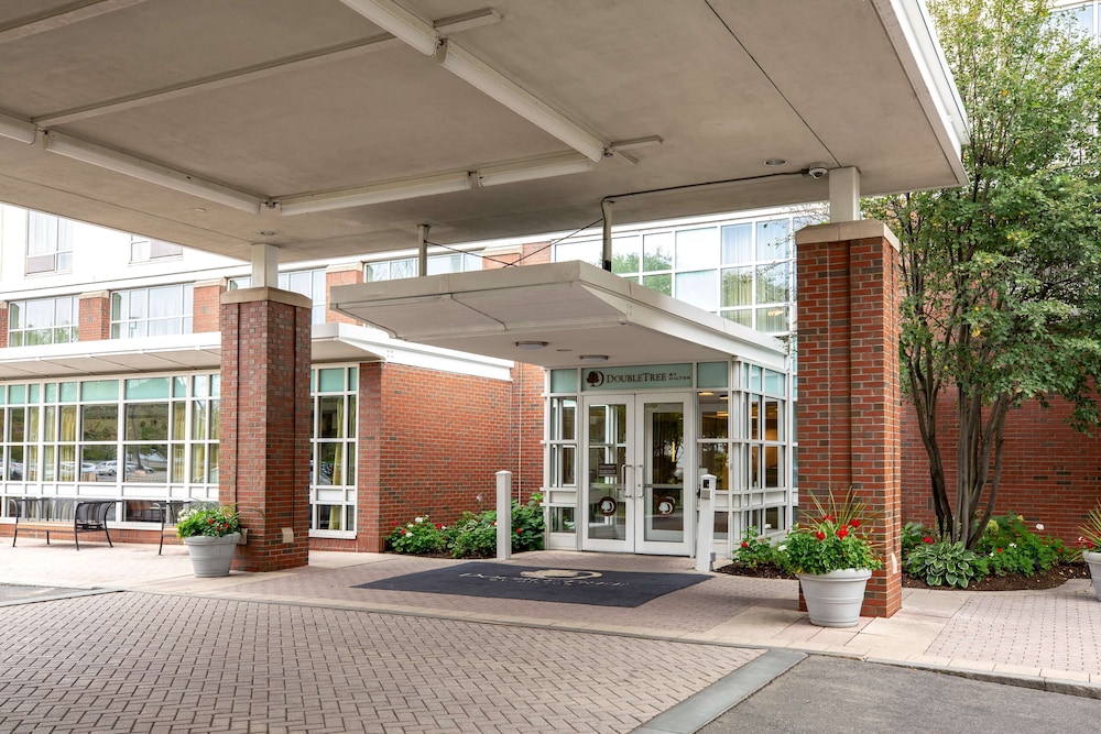 doubletree by hilton hotel boston bayside