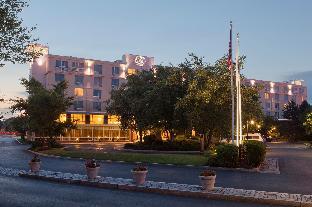 doubletree by hilton hotel boston bayside