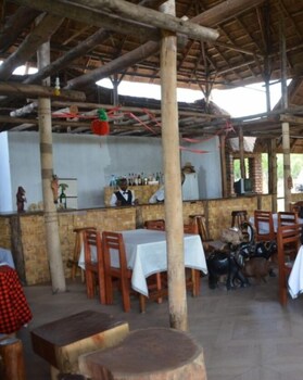 Forest Hog Safari Lodge,Queen Elizabeth National Park Katwe Town 1 Km Away From Lake Katwe Kasese,3 star