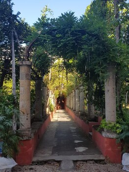caluga house