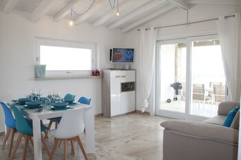 r house