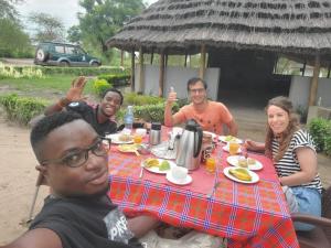 tangi safaris lodge