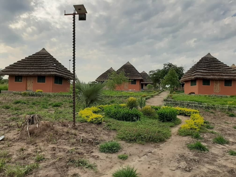 tangi safaris lodge