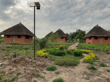 tangi safaris lodge