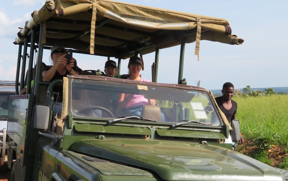 tangi safaris lodge