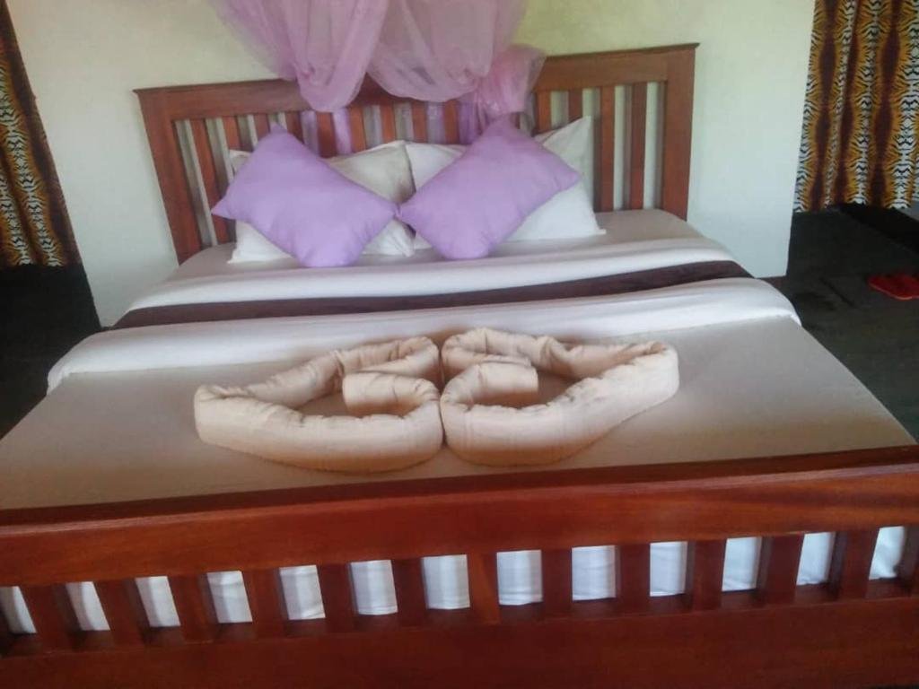 tangi safaris lodge