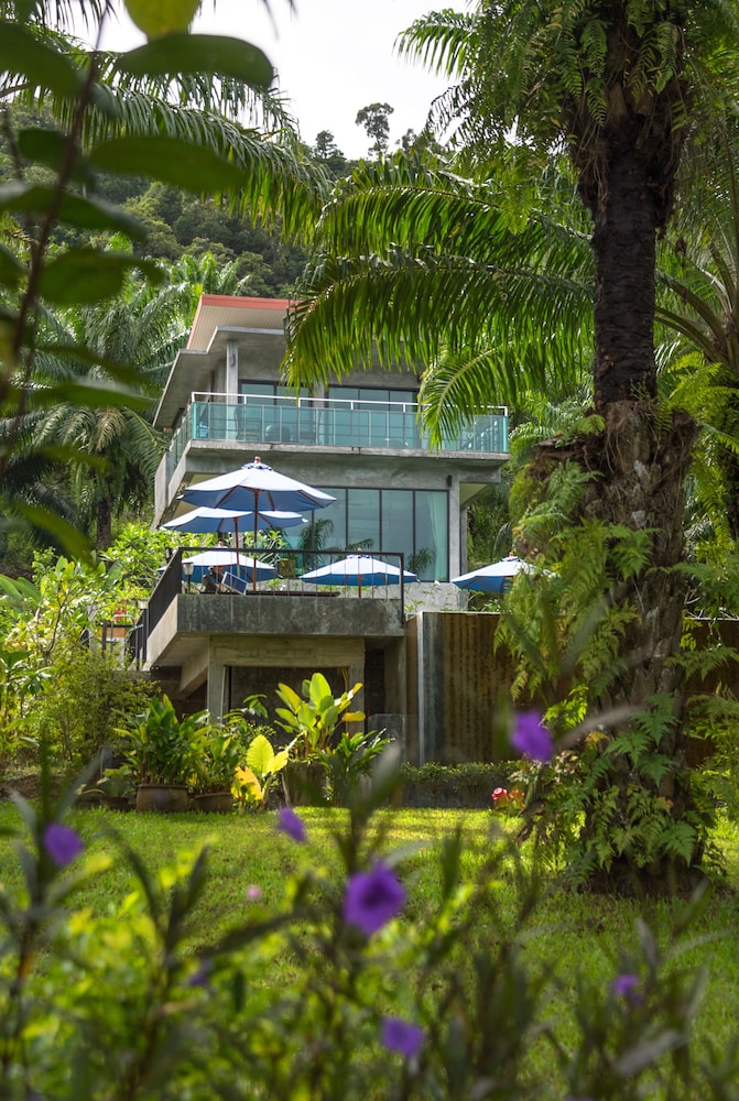krabi green hill pool villas