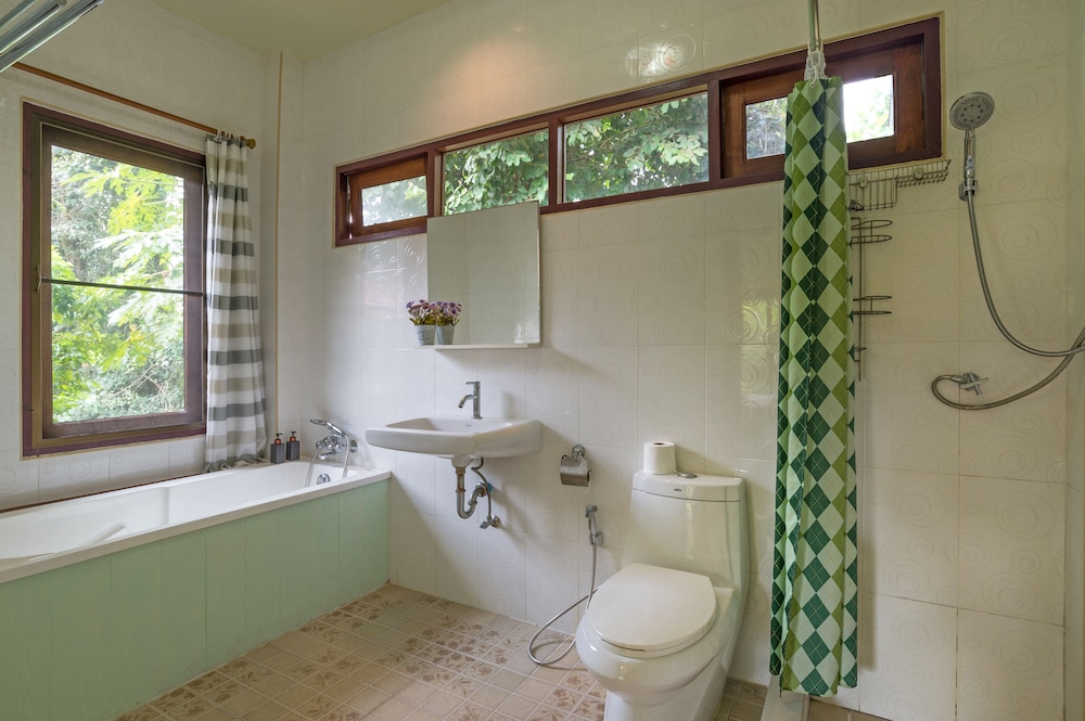 krabi green hill pool villas