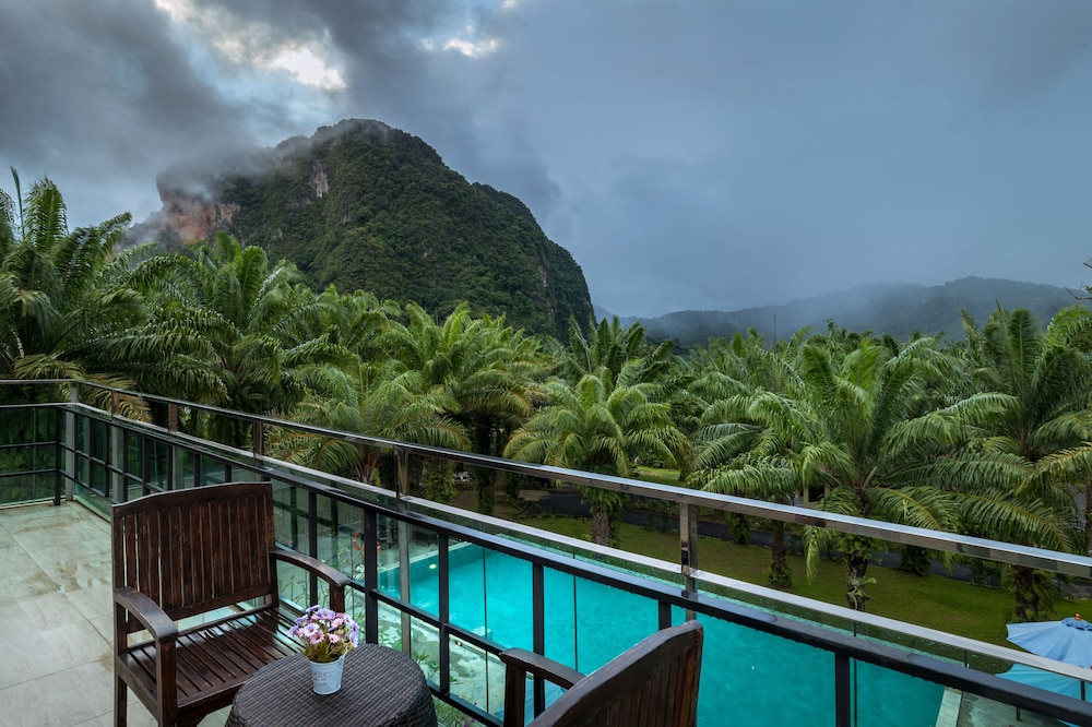 krabi green hill pool villas