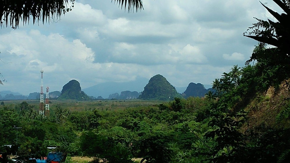 krabi green hill pool villas
