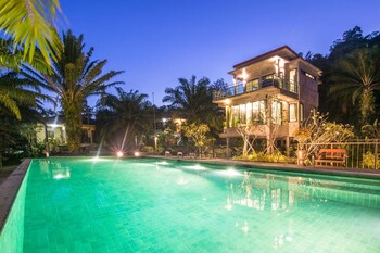 krabi green hill pool villas