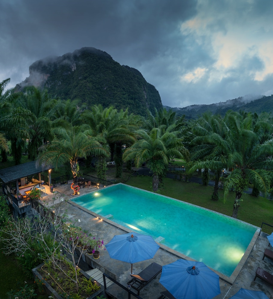 krabi green hill pool villas