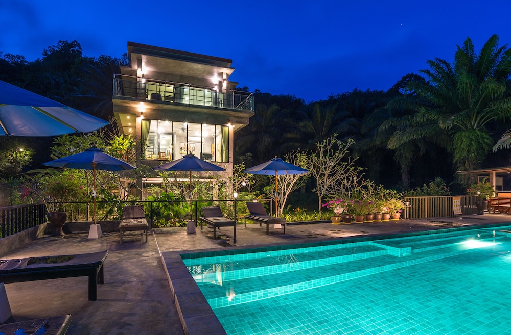 krabi green hill pool villas