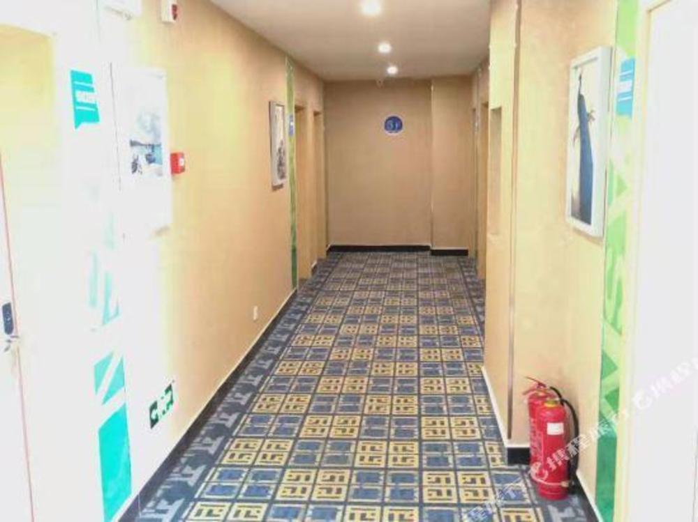 pai hotel xinzheng longhu school of engineering