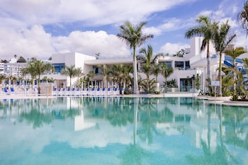 Servatur Puerto Azul,Amadores Beach>>Amadores,4 star