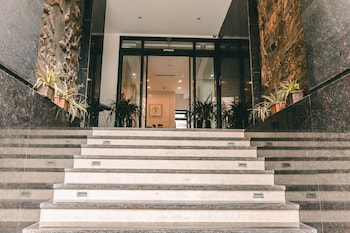 ficus suites apartment