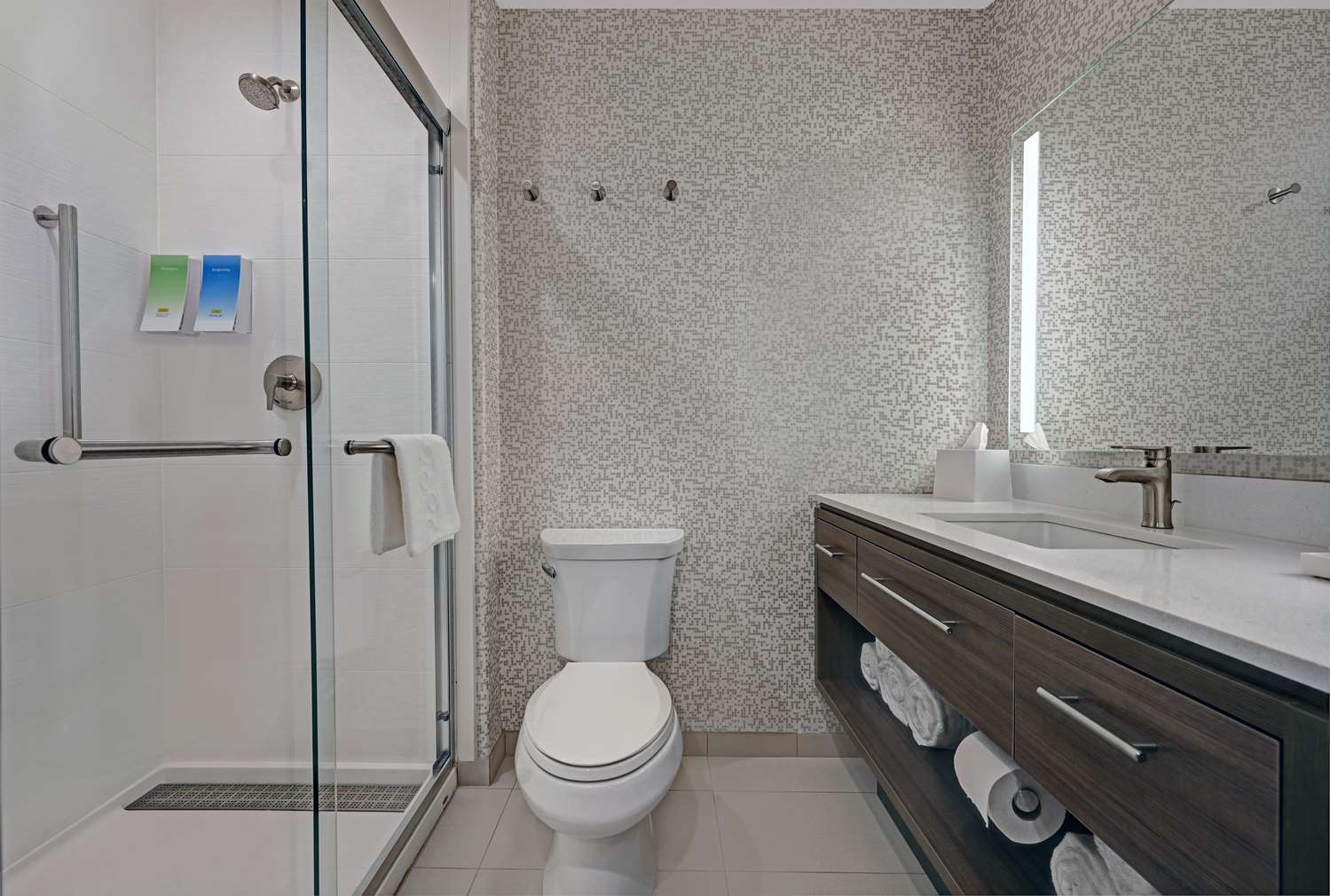 home2 suites by hilton tracy