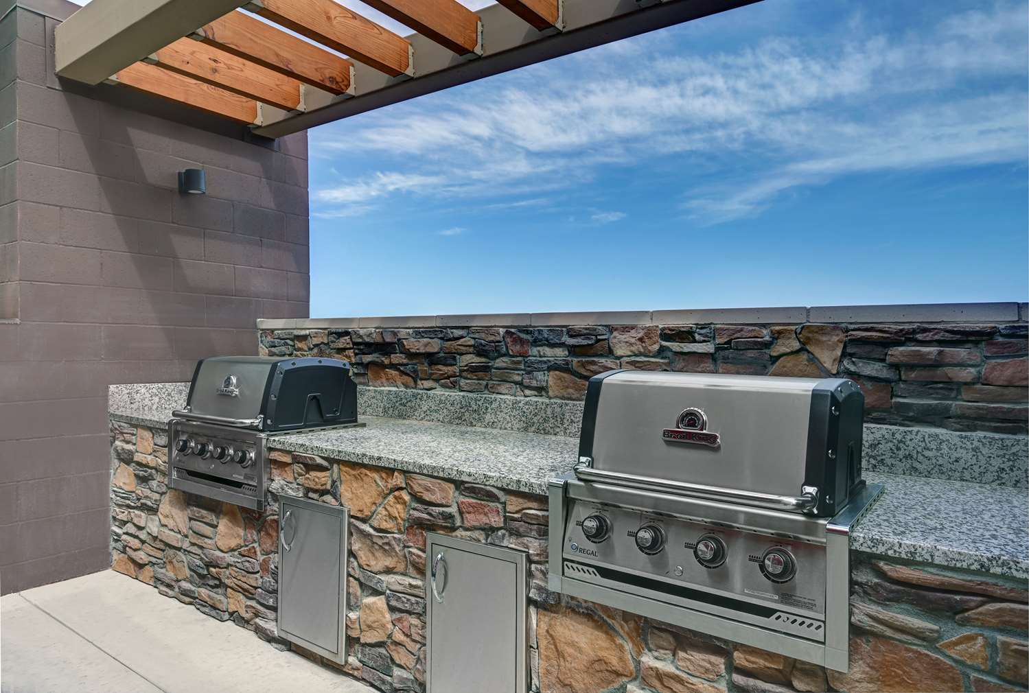 home2 suites by hilton tracy