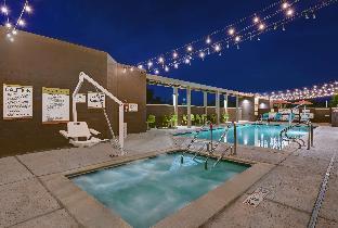 home2 suites by hilton tracy