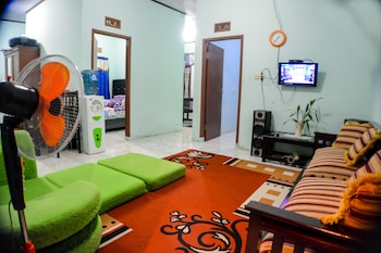 homestay sembiring puncak