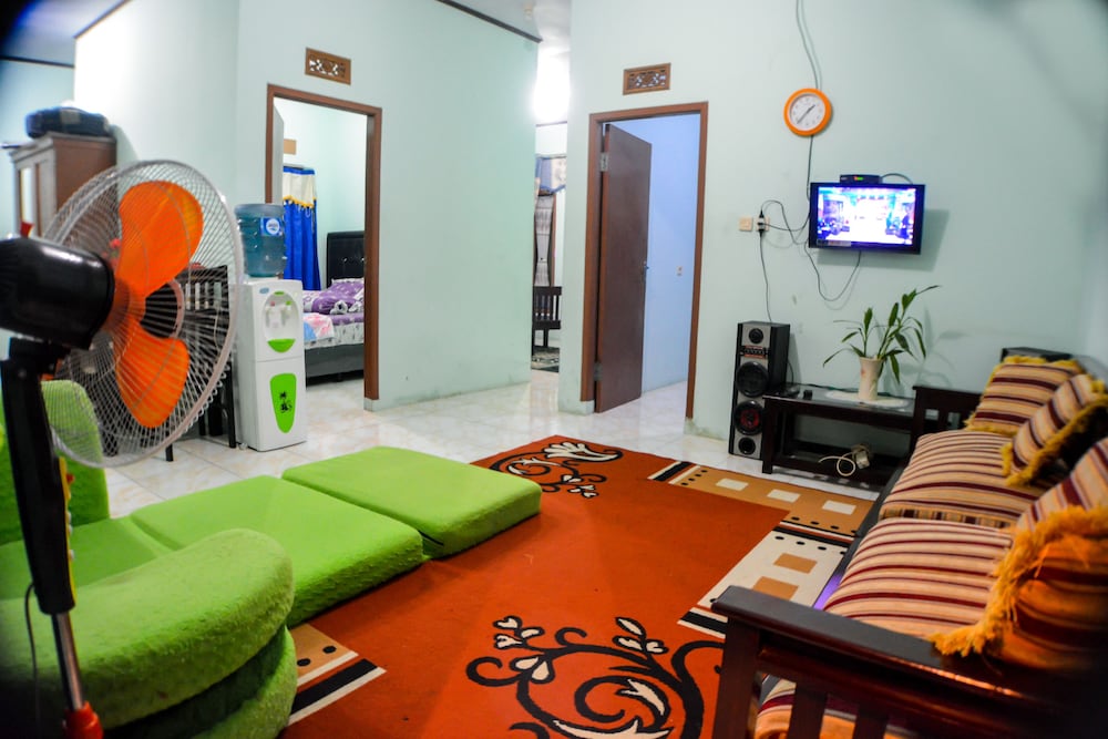 homestay sembiring puncak