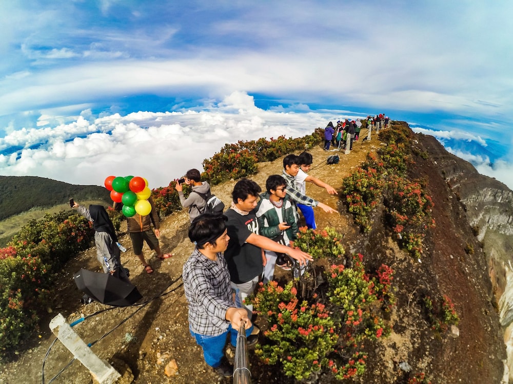 homestay sembiring puncak