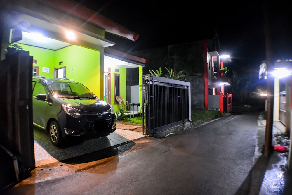 homestay sembiring puncak