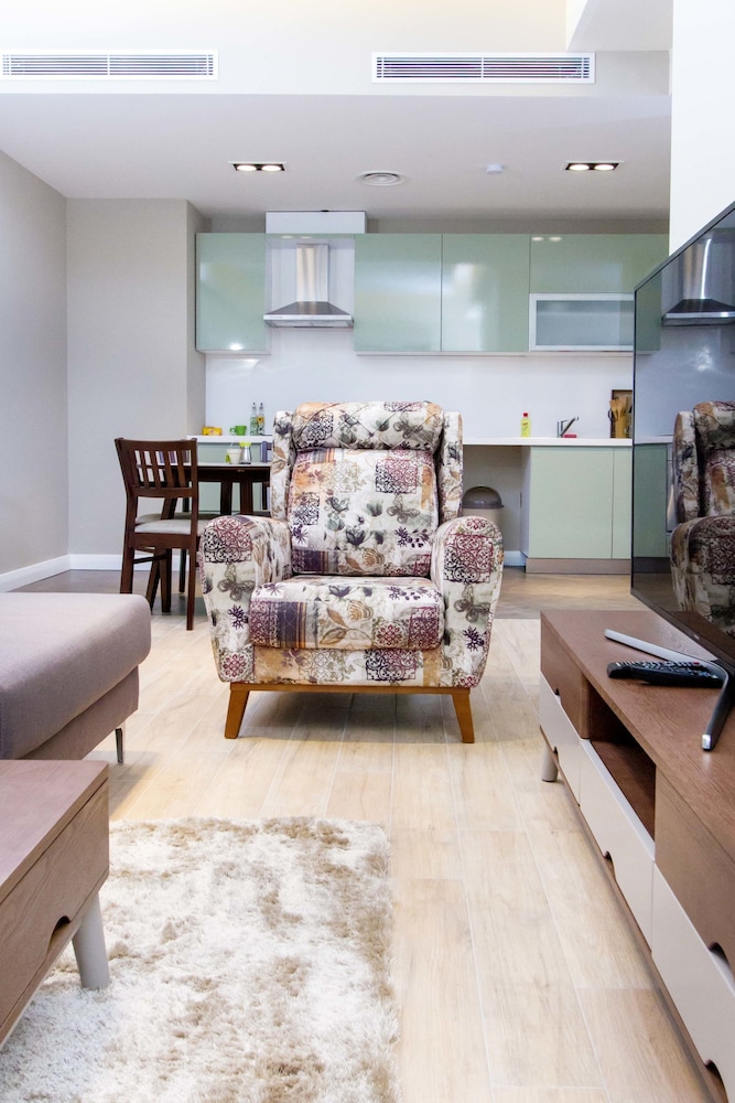 pls apartments cantonments